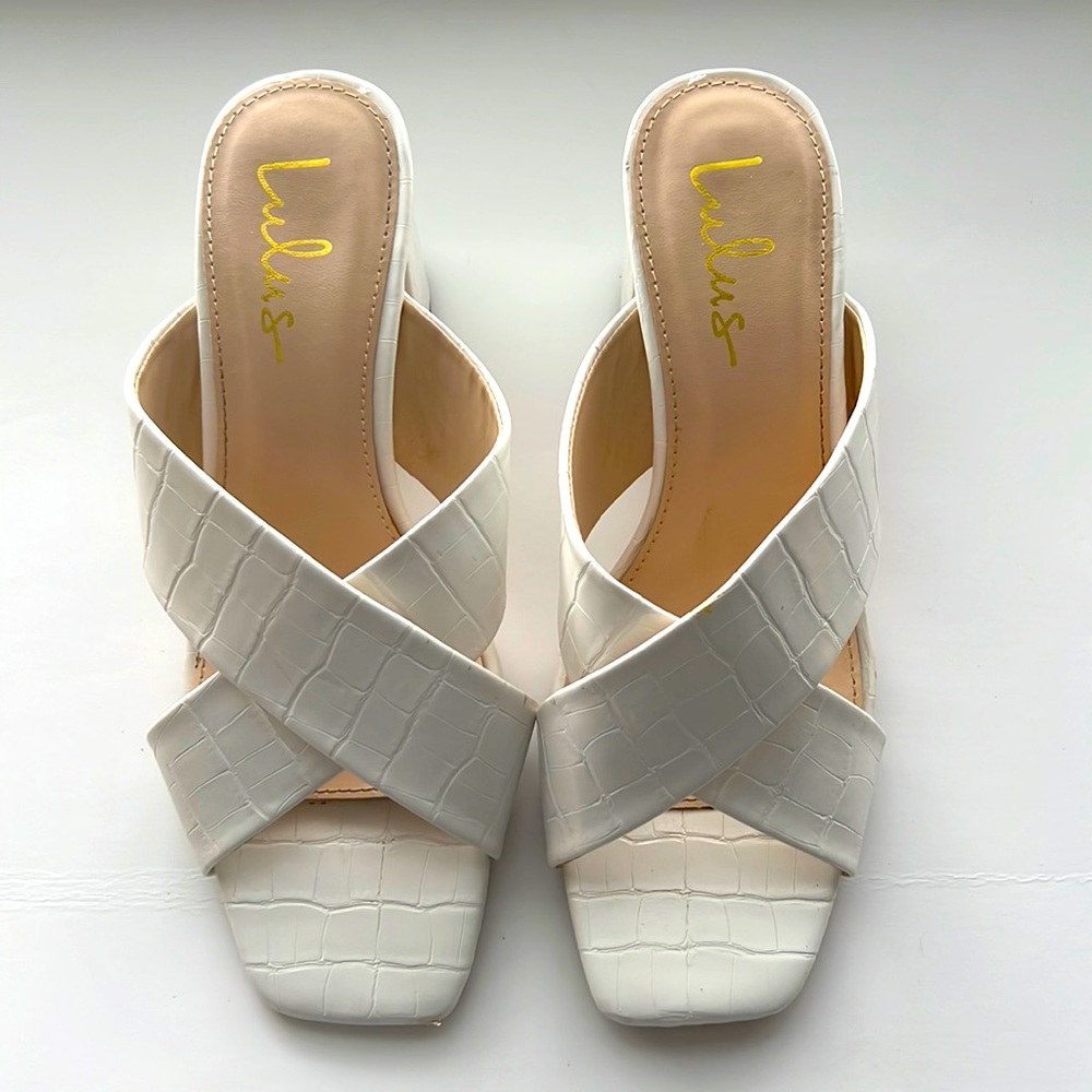 Lulus Heels Ybarraâ Crocodile-Embossed Sandals Size 9